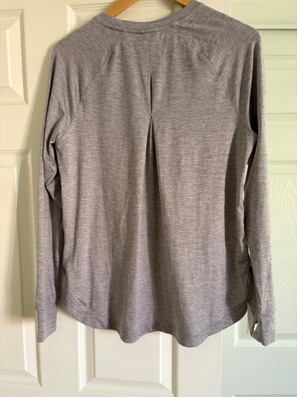 Apana Lightweight Pullover - Picture 2 of 9